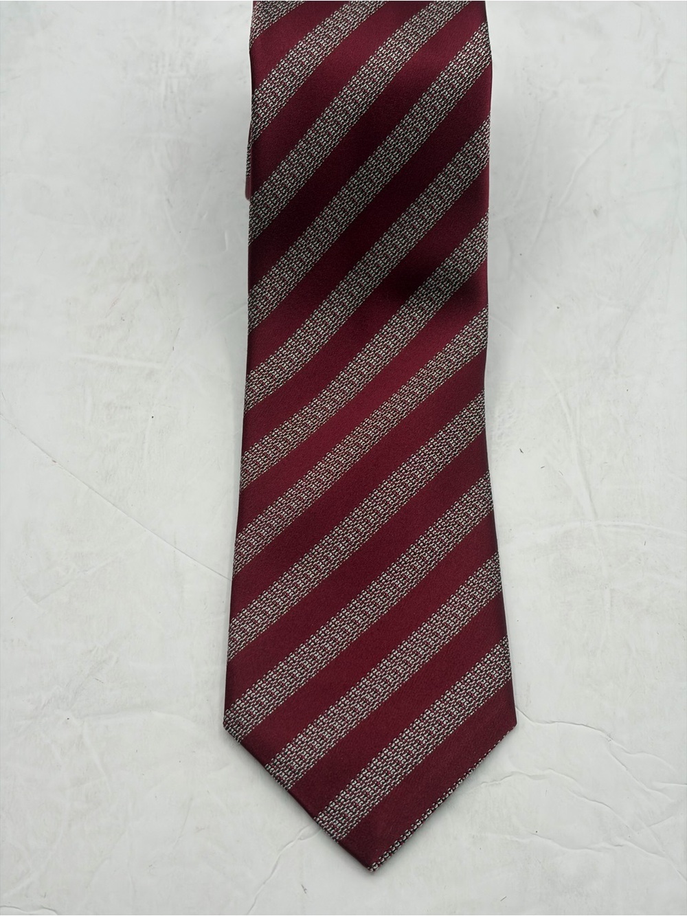 Geoff Nicholson Made in Italy 7 Fold 100% Silk Repp Stripe Tie Burgundy Silver